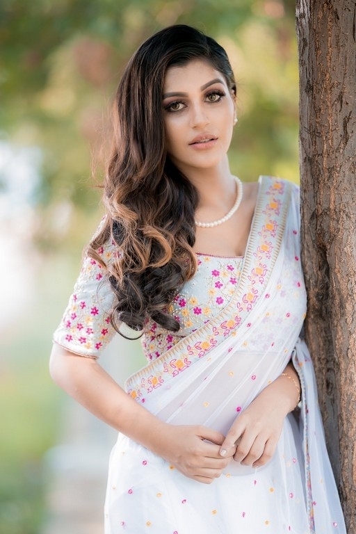 Yashika Aannand Latest Hot Images In Saree